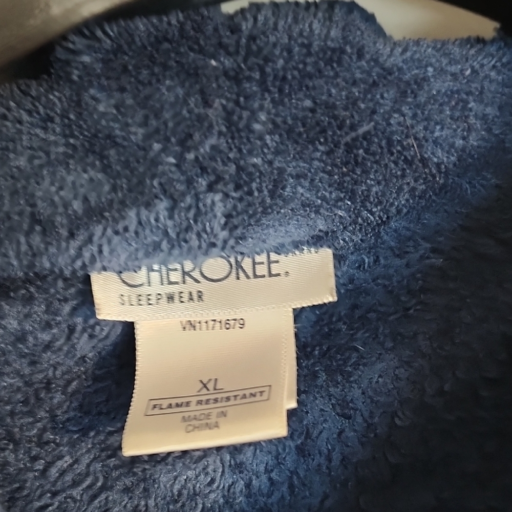 Cherokee Deep Blue Robe Boys Size XL - Picture 2 of 3